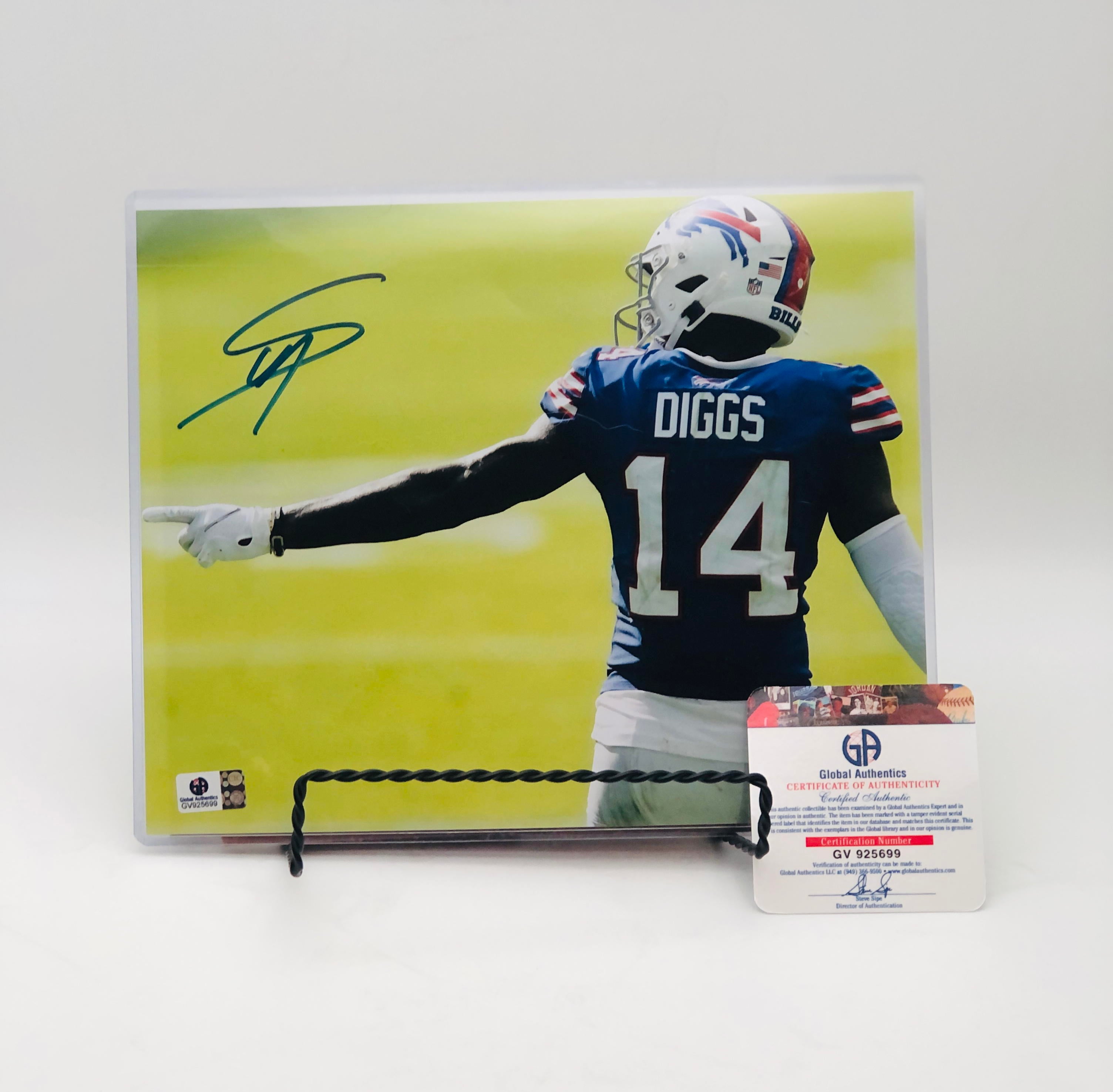 Stefon Diggs Buffalo Bills Autographed 8x10 Photograph Score